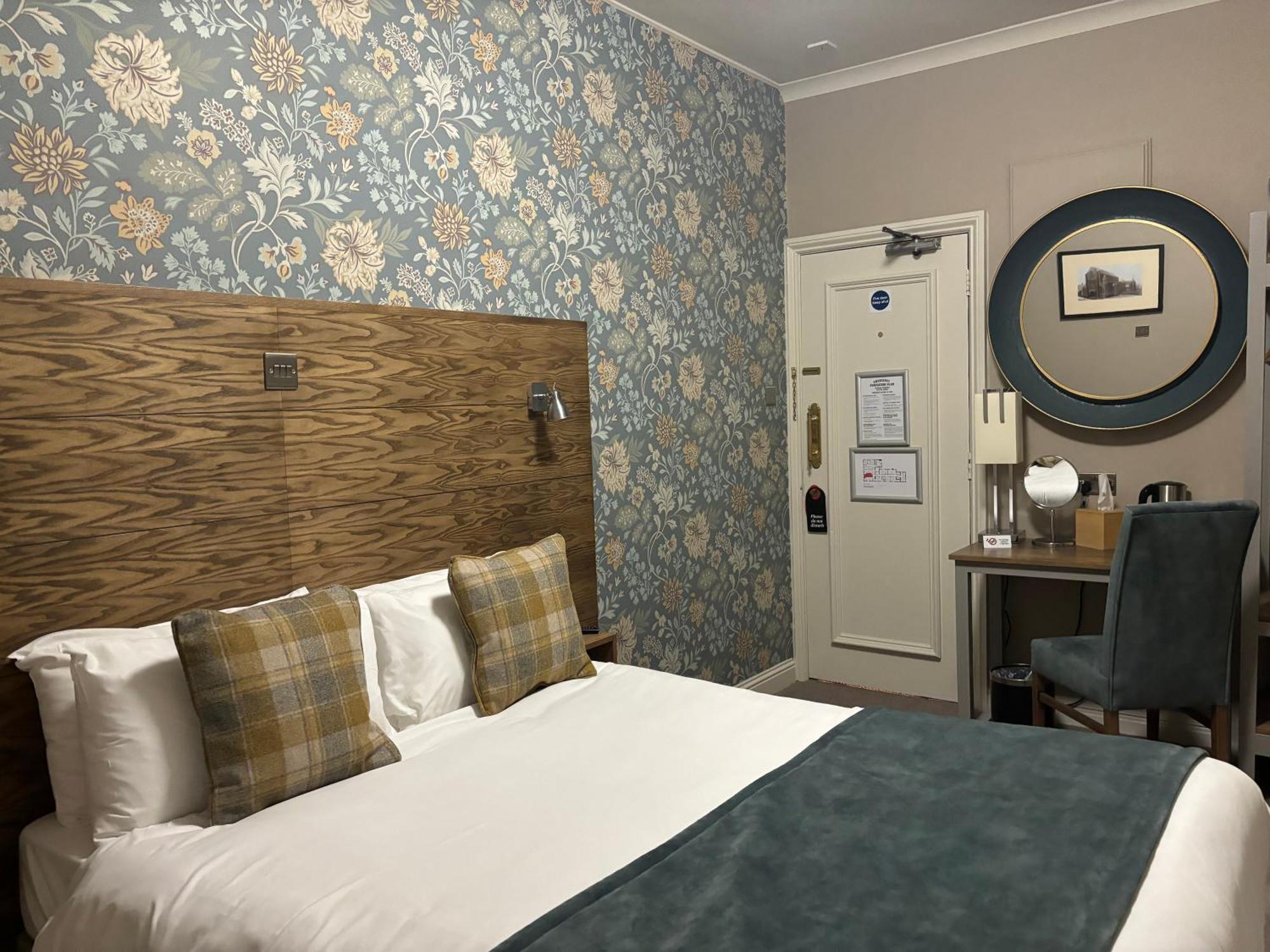 The Abbey Inn 페이즐리 외부 사진