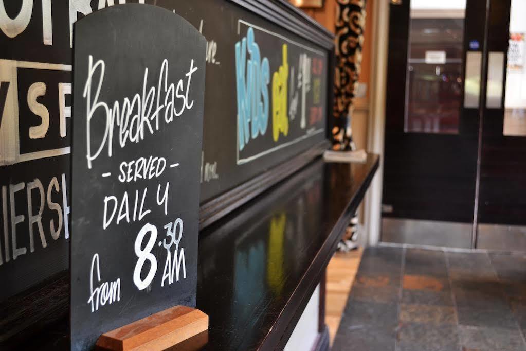 The Abbey Inn 페이즐리 외부 사진